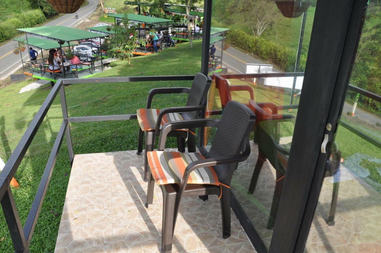 Glamping - Calochorno Hotel Alcalá Eksteriør billede